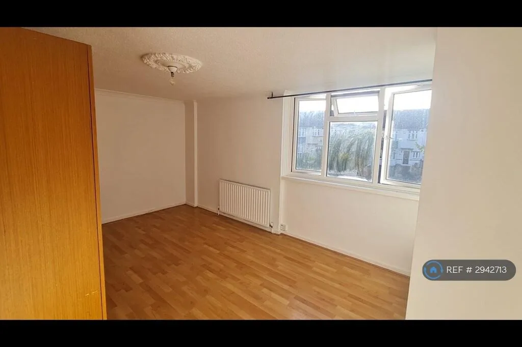 2 bedroom maisonette for rent