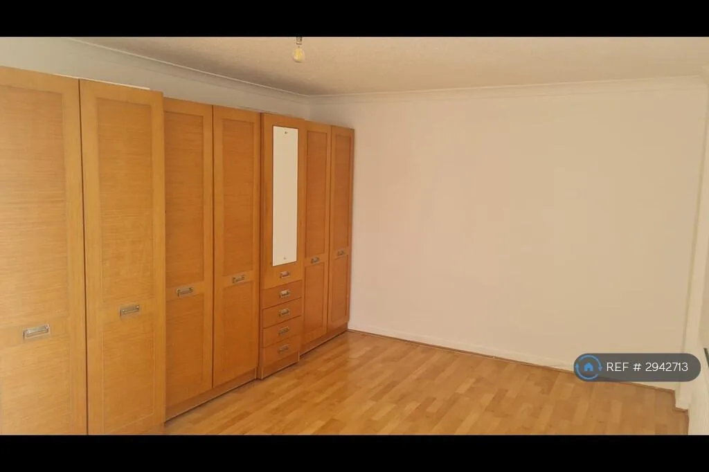 2 bedroom maisonette for rent