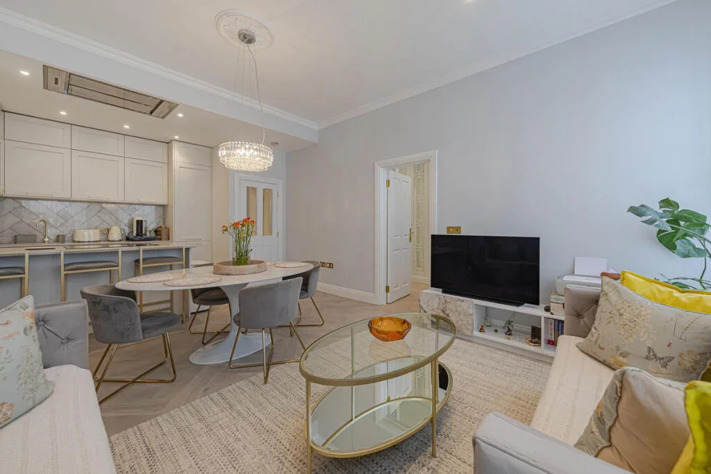 2 bedroom flat for rent