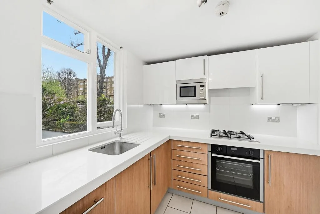 3 bedroom flat for rent