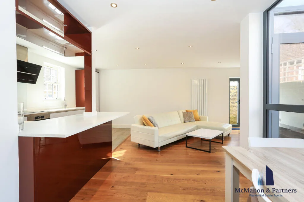3 bedroom semi-detached house for rent