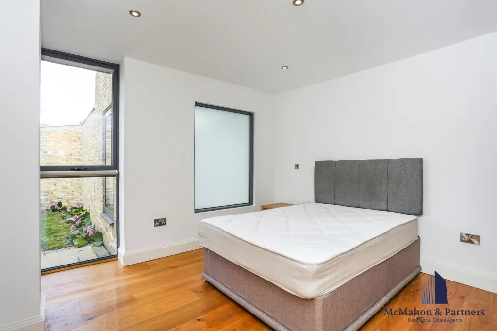 3 bedroom semi-detached house for rent