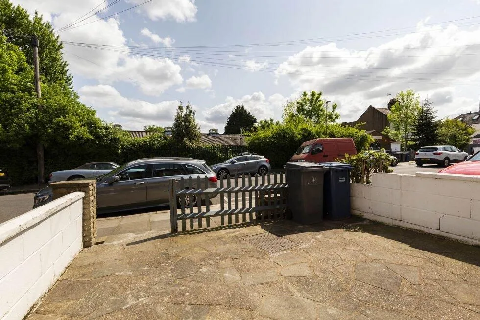 5 bedroom house for rent