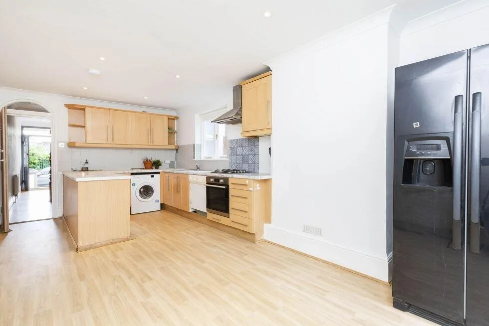 5 bedroom house for rent