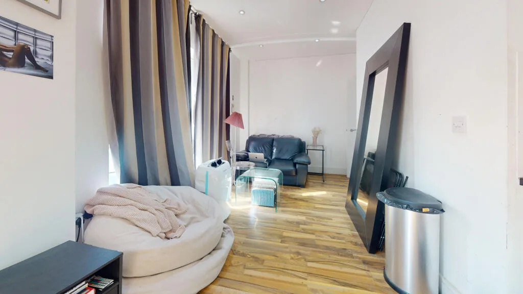 3 bedroom flat for rent