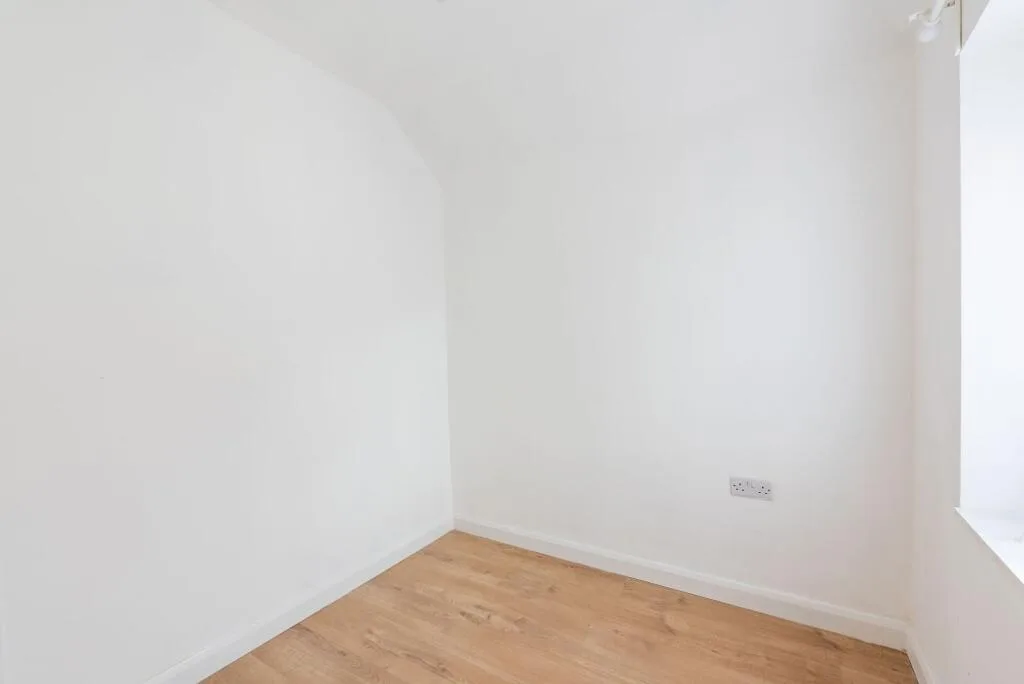 2 bedroom house for rent