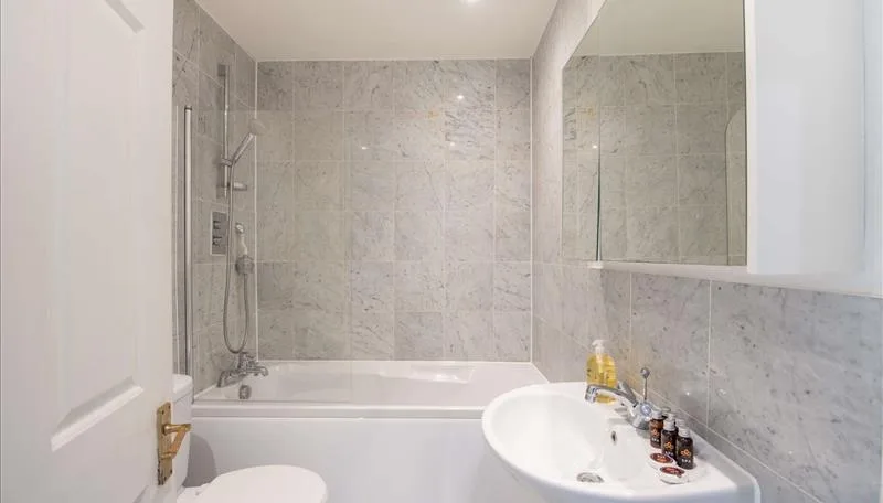 2 bedroom house for rent