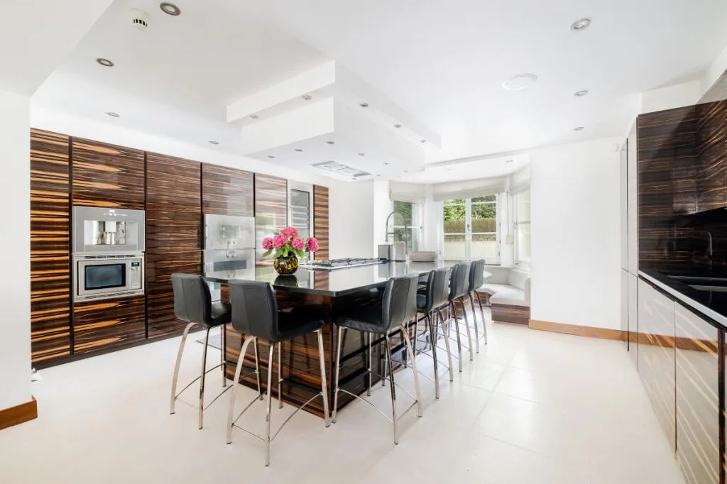 5 bedroom house for rent