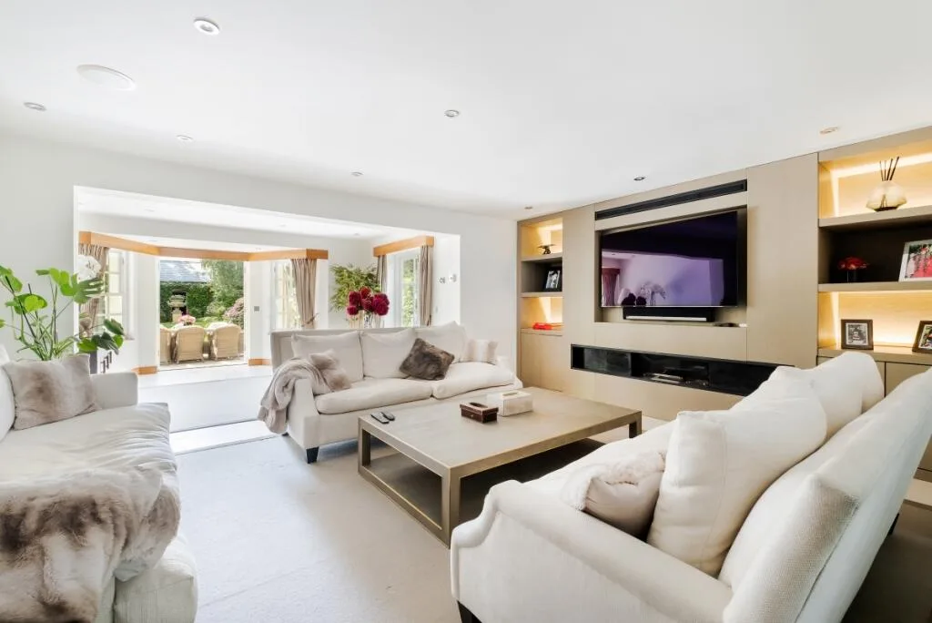 5 bedroom house for rent