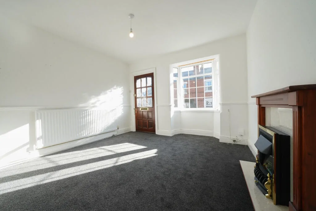 2 bedroom end of terrace house for rent