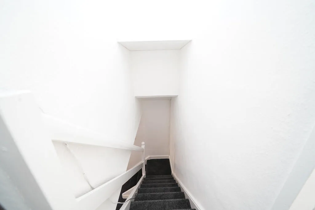2 bedroom end of terrace house for rent