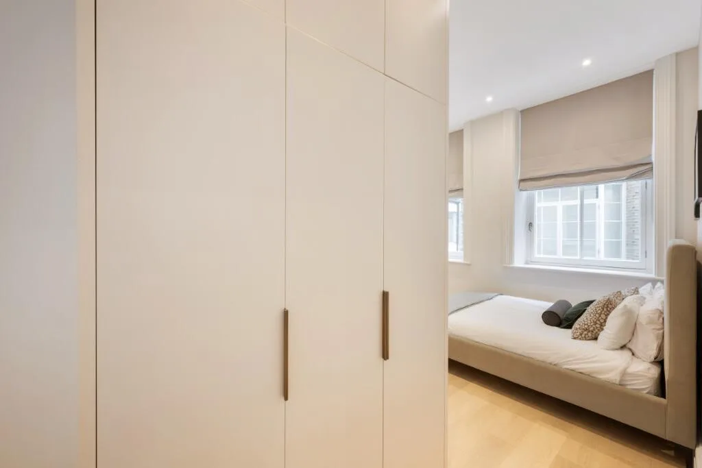 5 bedroom apartment for rent