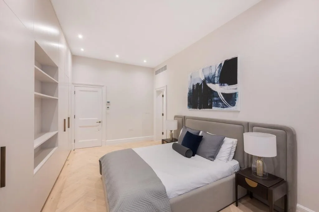 5 bedroom apartment for rent