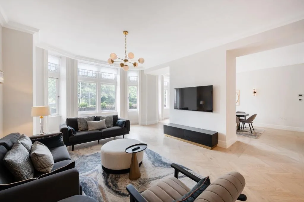 5 bedroom apartment for rent