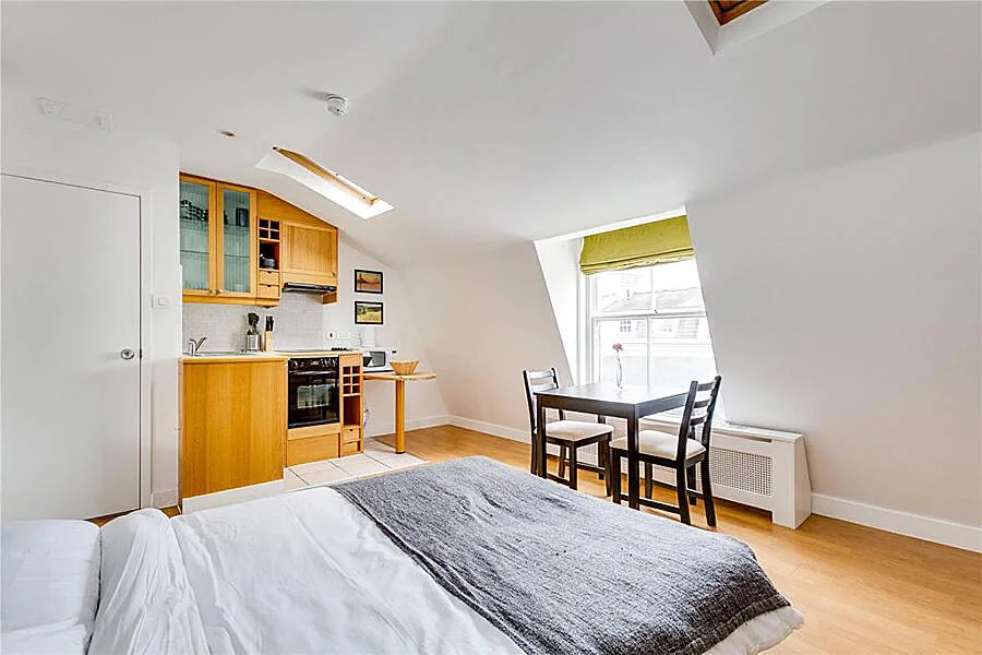 Studio flat for rent