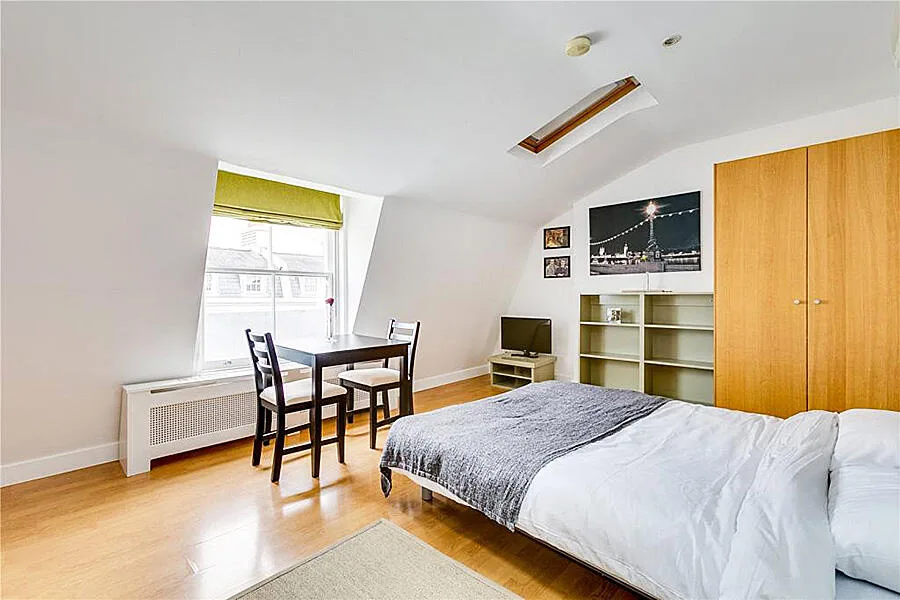 Studio flat for rent