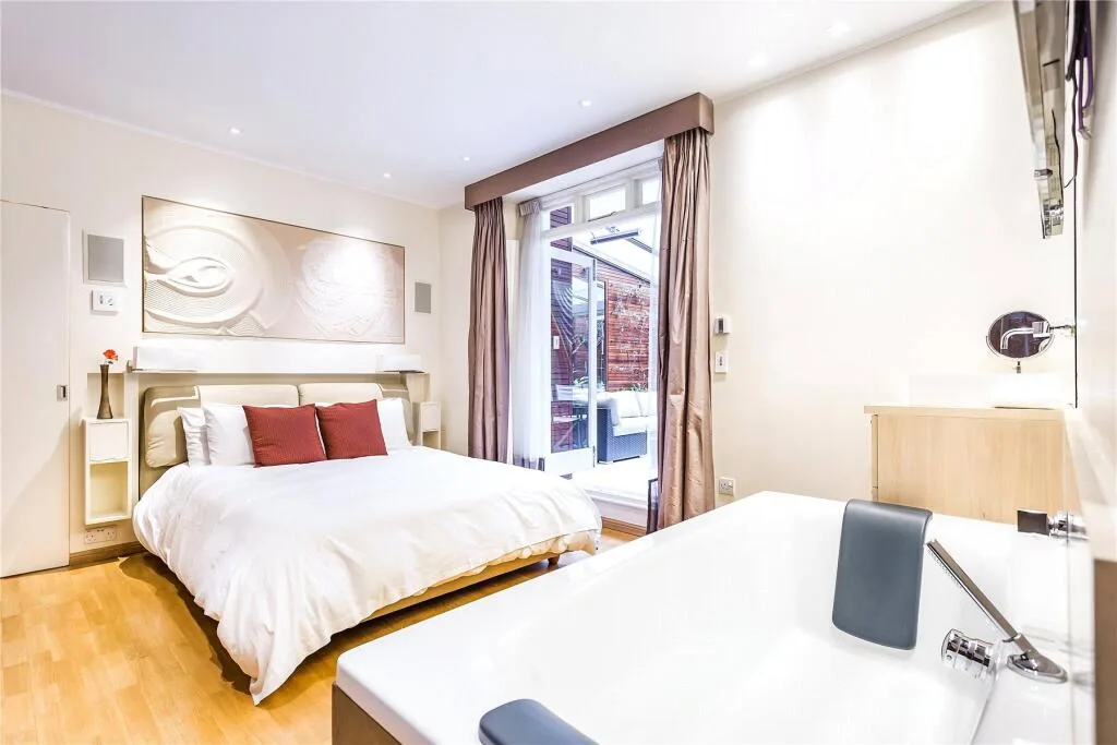 2 bedroom flat for rent