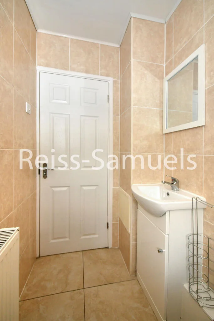 4 bedroom maisonette for rent