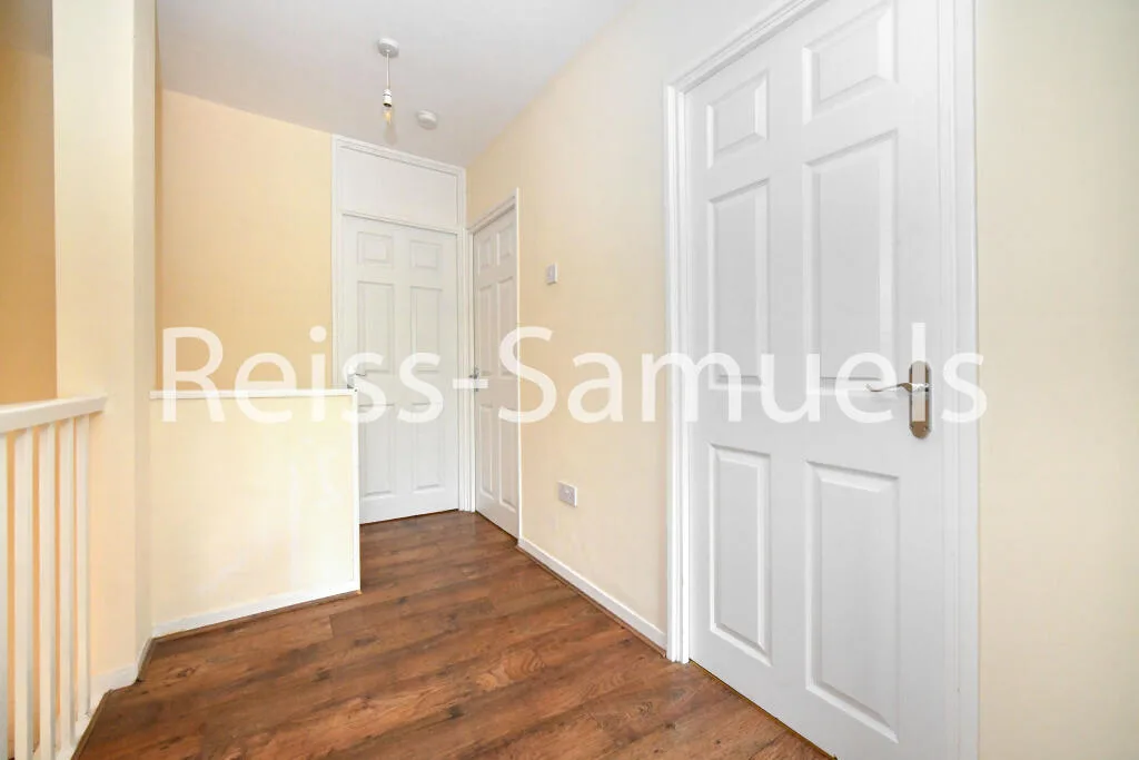 4 bedroom maisonette for rent