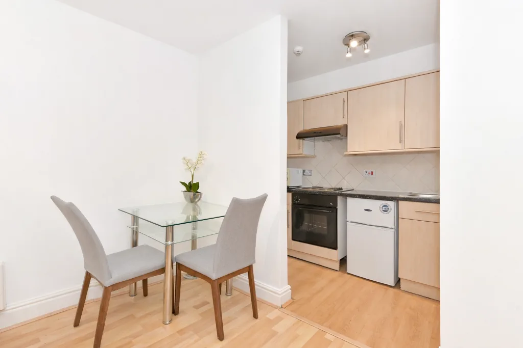 Studio flat for rent