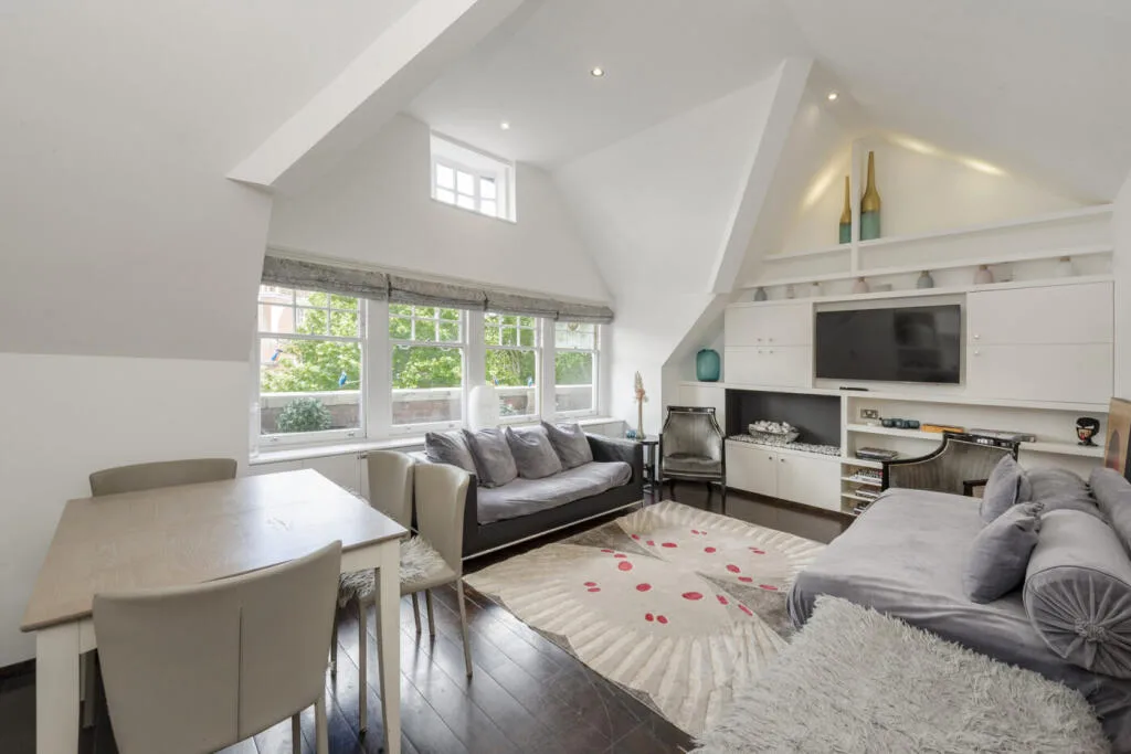 2 bedroom flat for rent