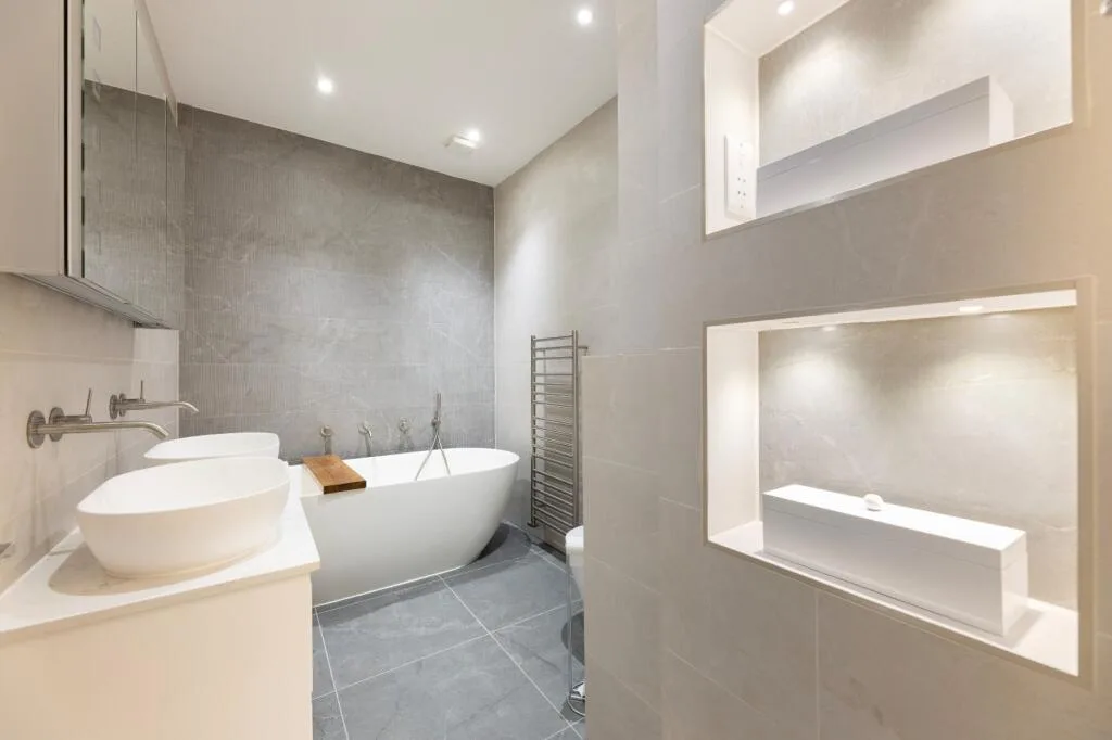 4 bedroom mews property for rent