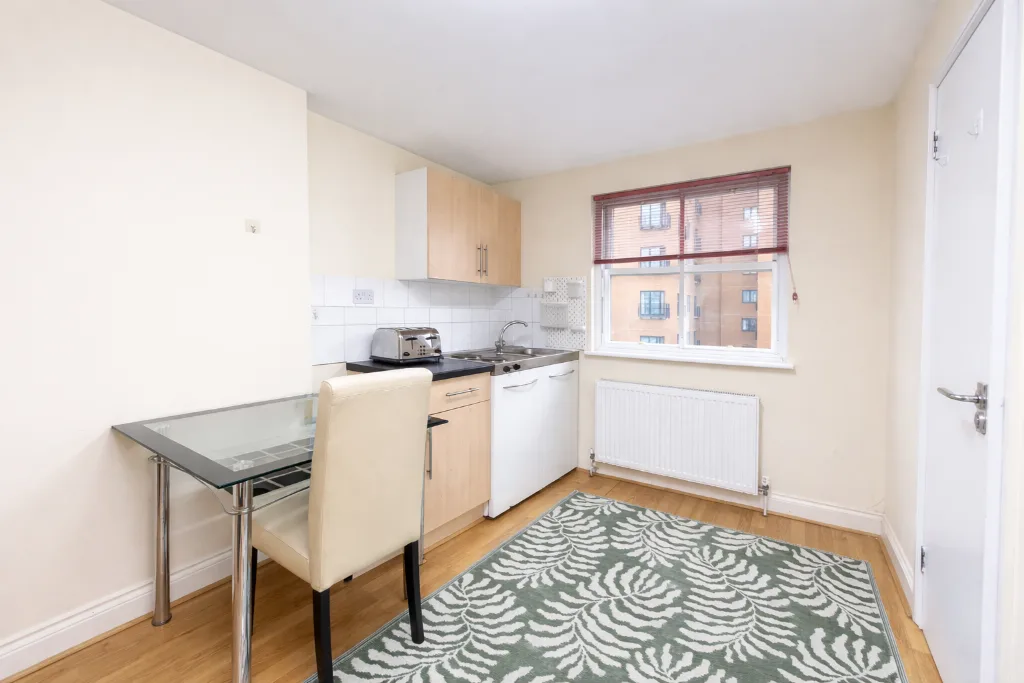 Studio flat for rent