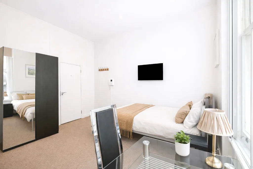 Studio flat for rent