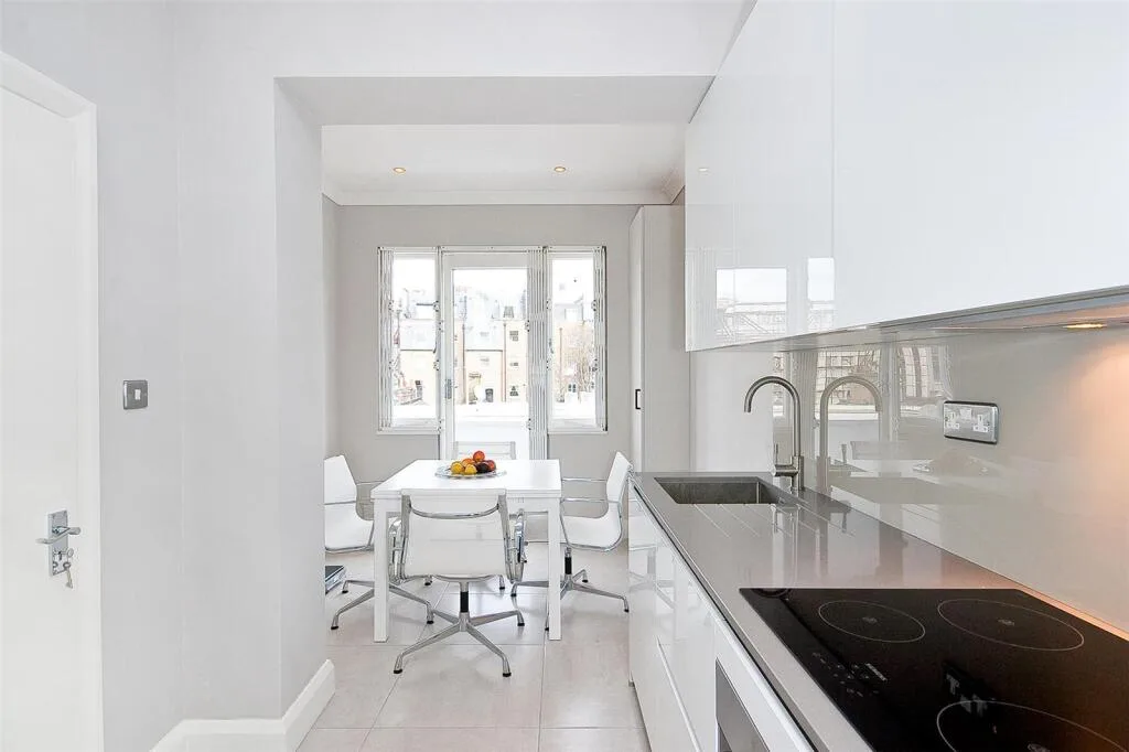 3 bedroom flat for rent