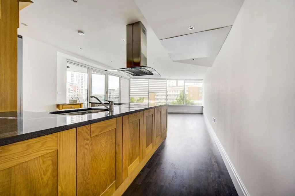 3 bedroom flat for rent