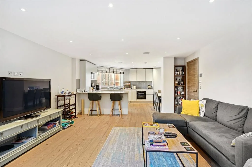 3 bedroom duplex for rent