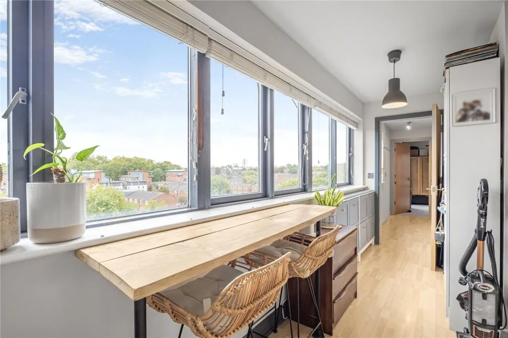 1 bedroom penthouse for rent