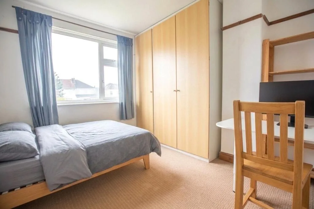 3 bedroom end of terrace house for rent