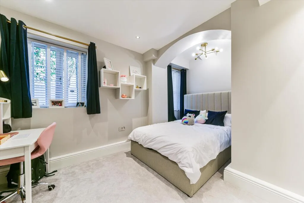 3 bedroom flat for rent