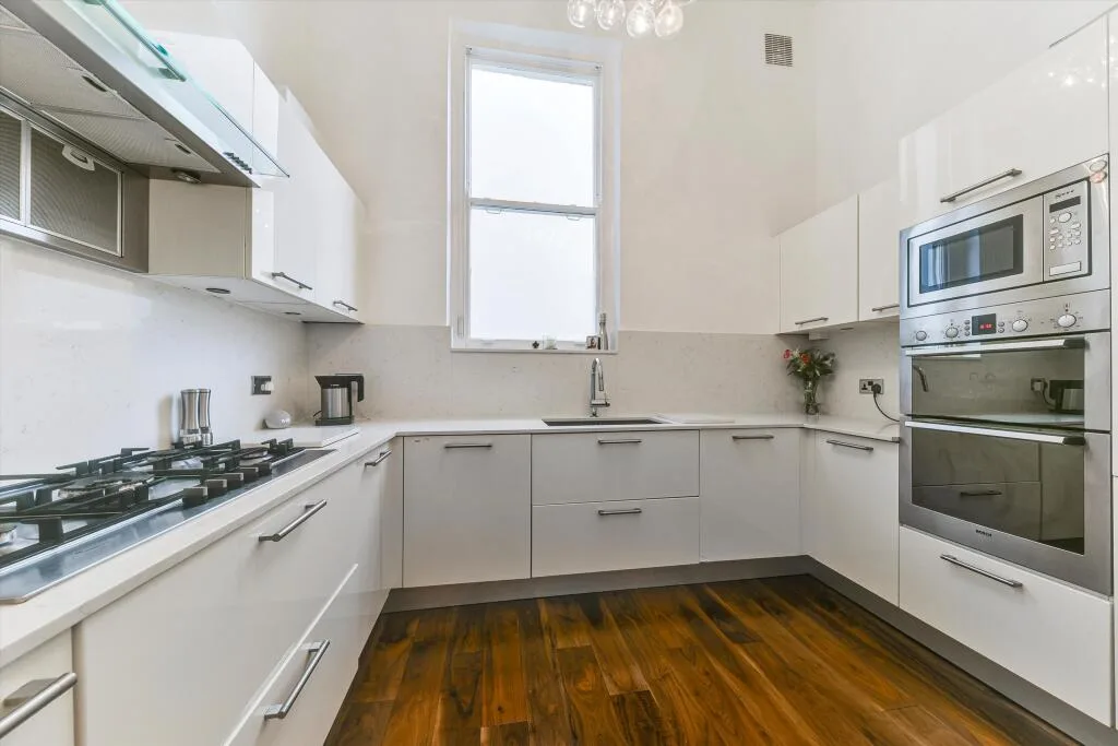 3 bedroom flat for rent