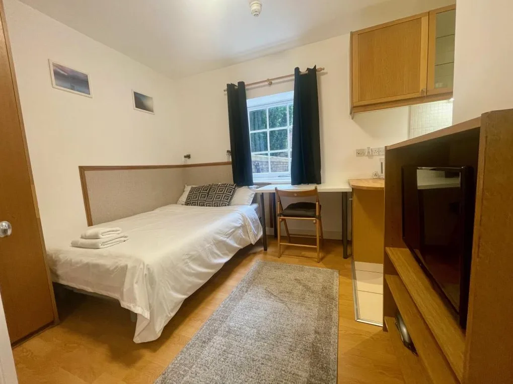 Studio flat for rent