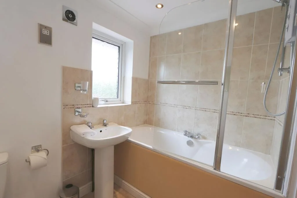 4 bedroom detached house for rent