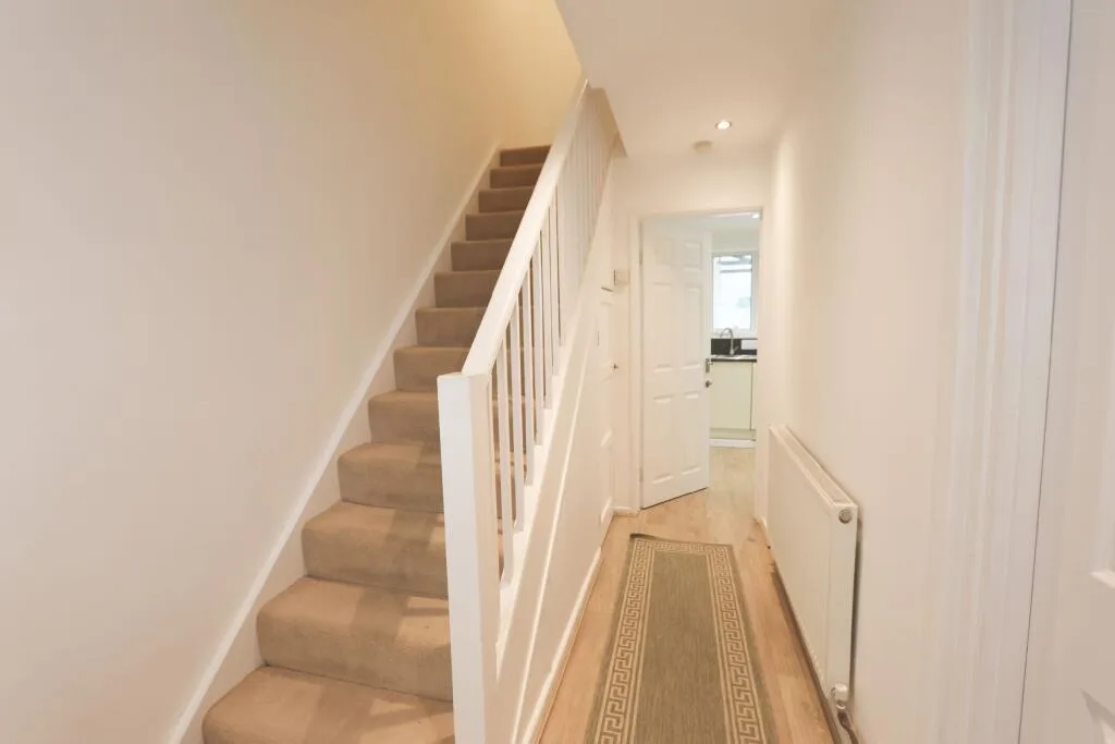 4 bedroom detached house for rent