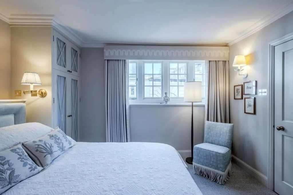 2 bedroom mews property for rent