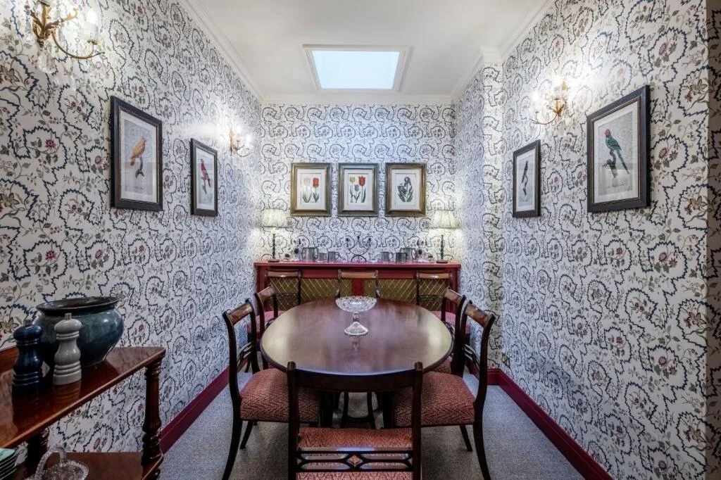 2 bedroom mews property for rent