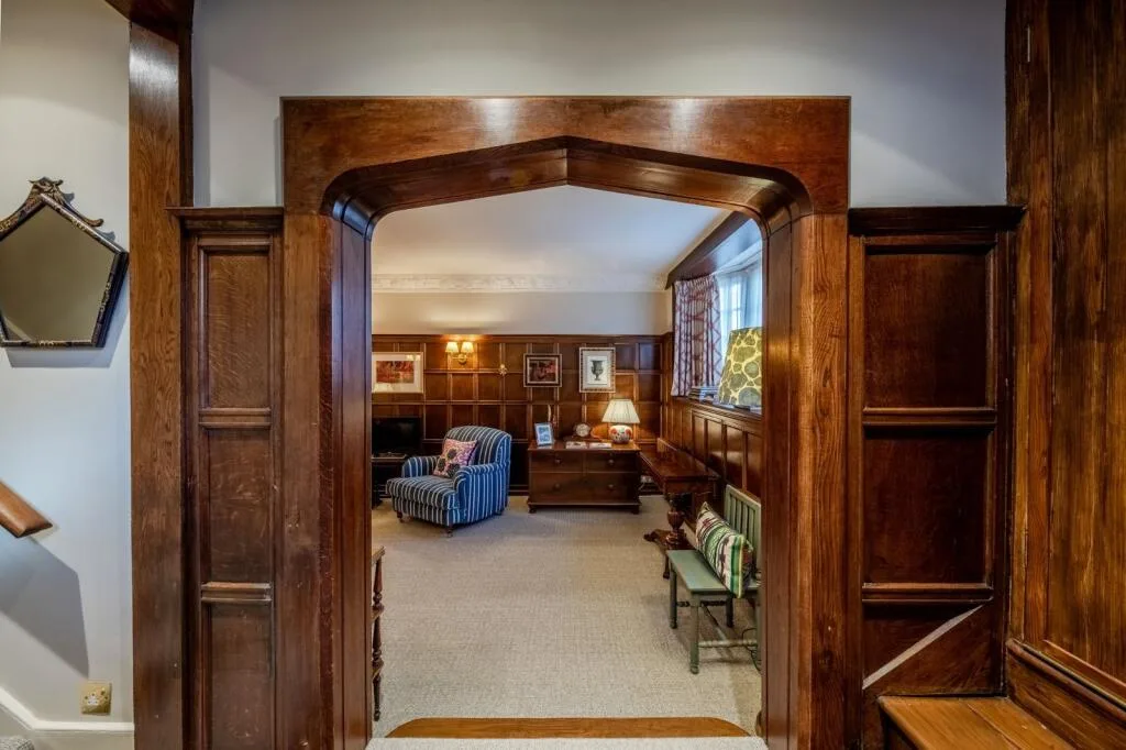 2 bedroom mews property for rent