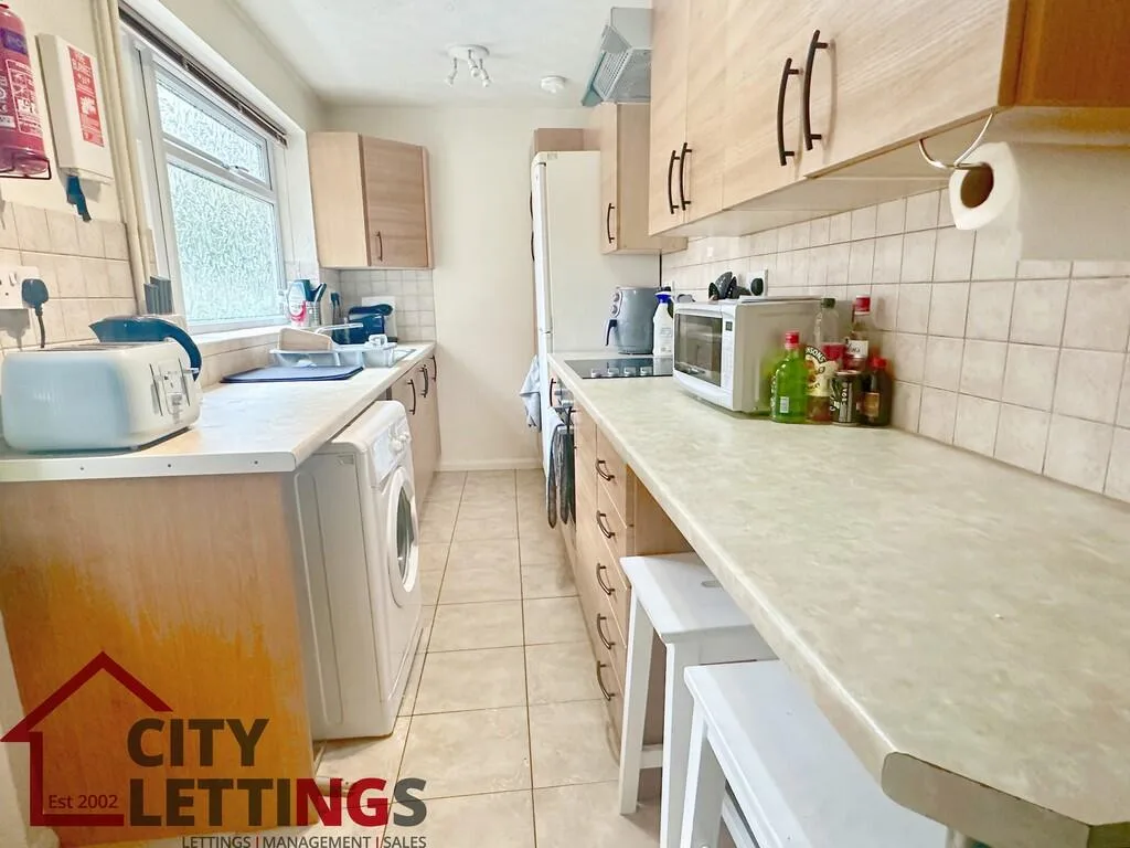 4 bedroom terraced house for rent