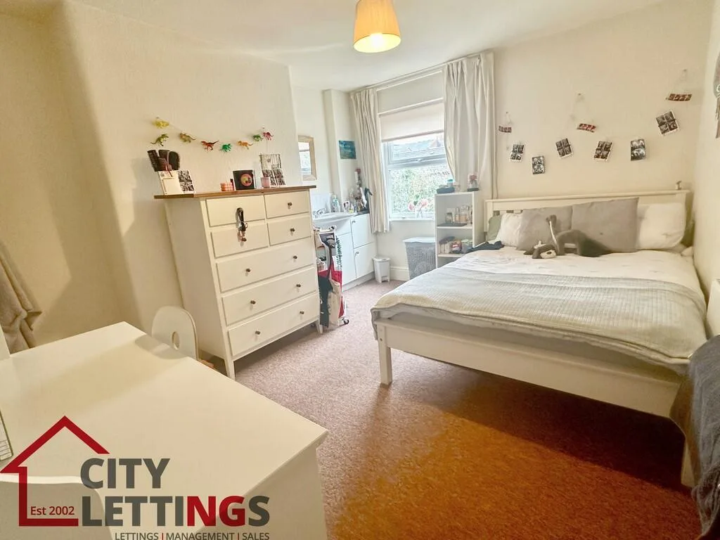 4 bedroom terraced house for rent
