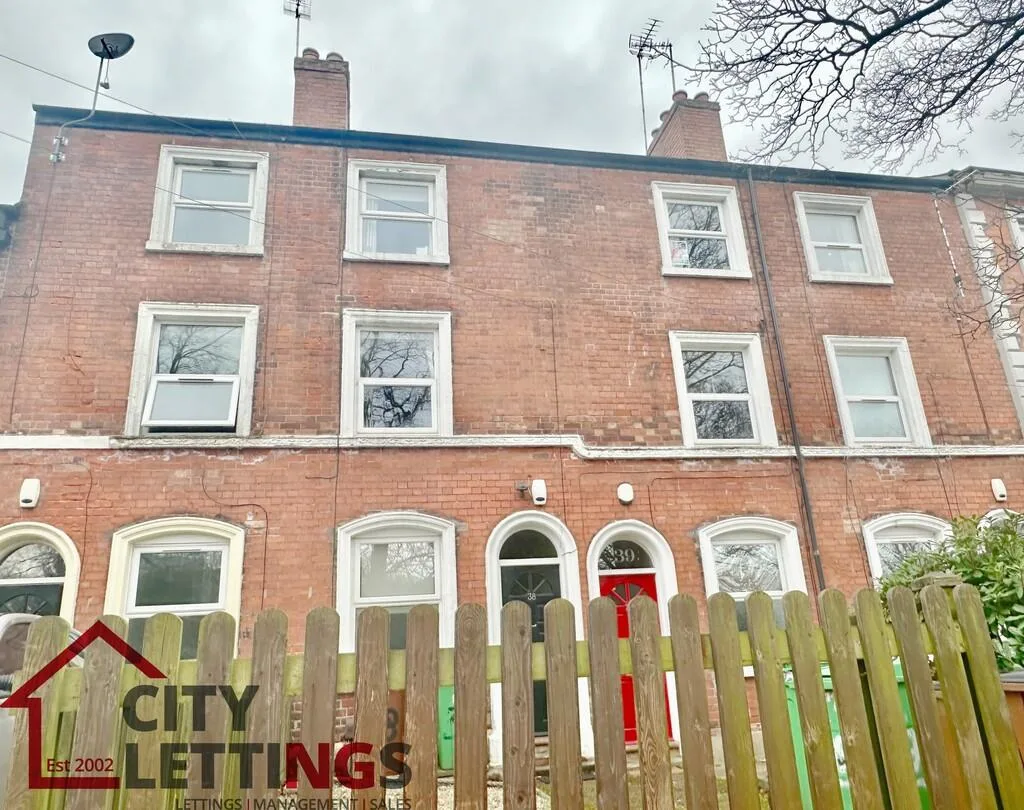 4 bedroom terraced house for rent