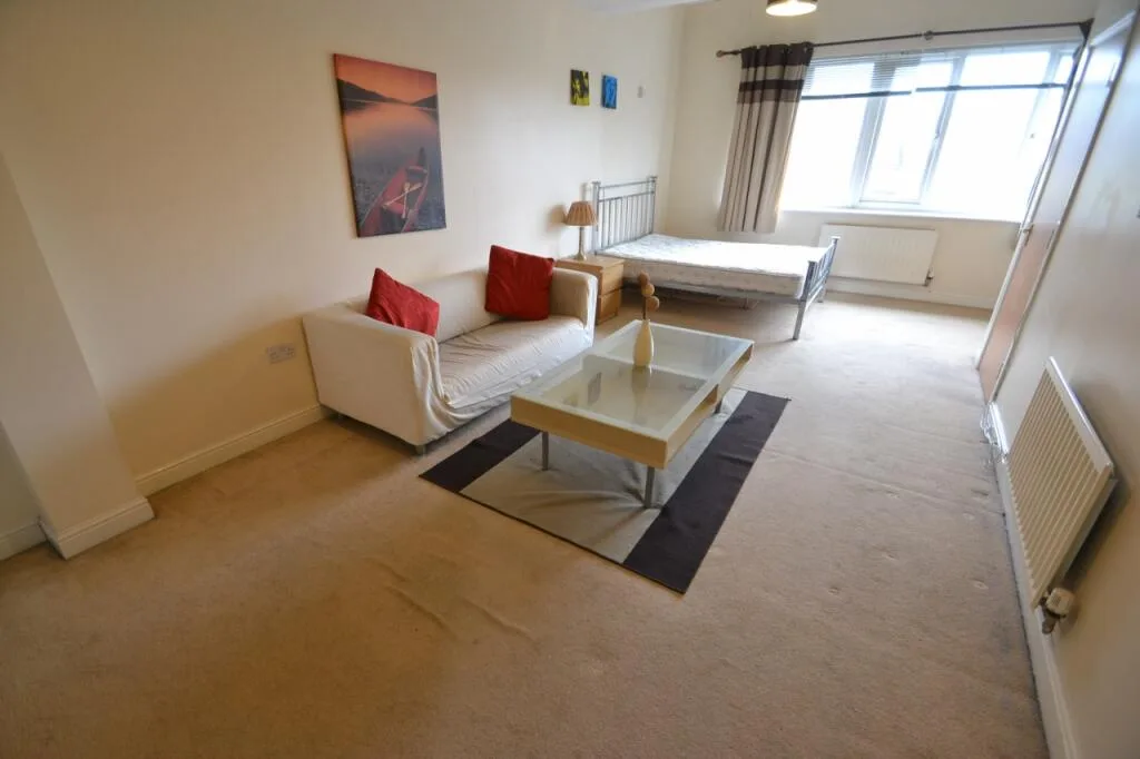 4 bedroom terraced house for rent