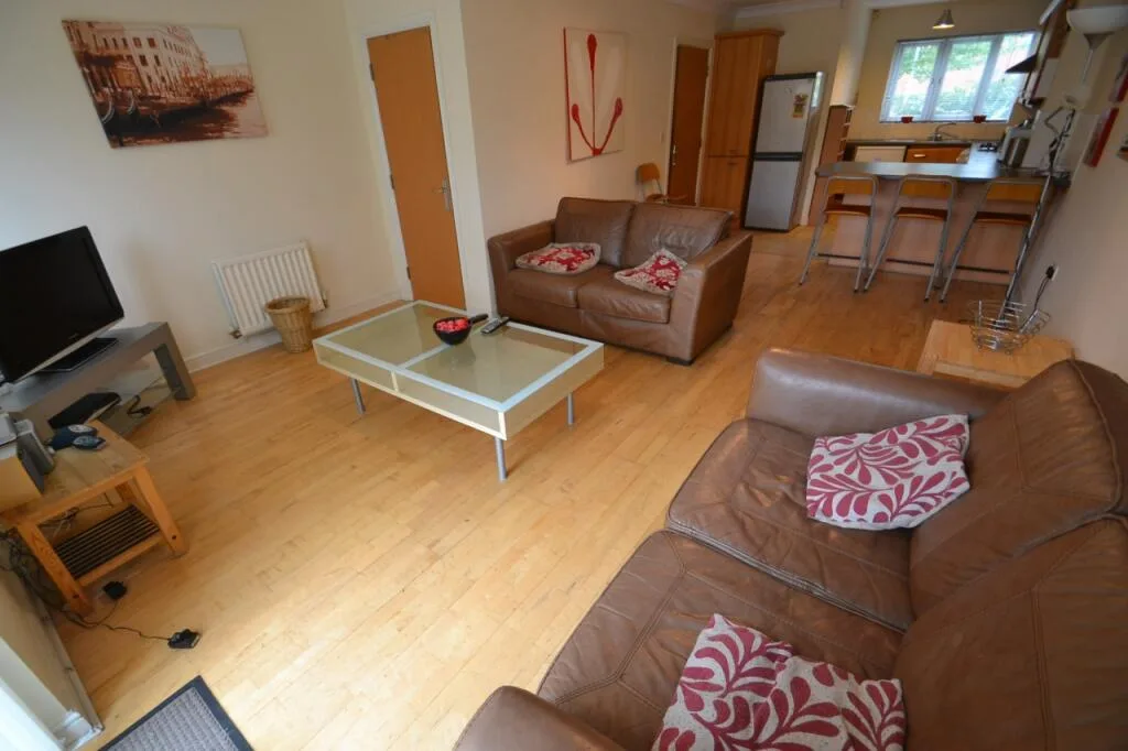 4 bedroom terraced house for rent
