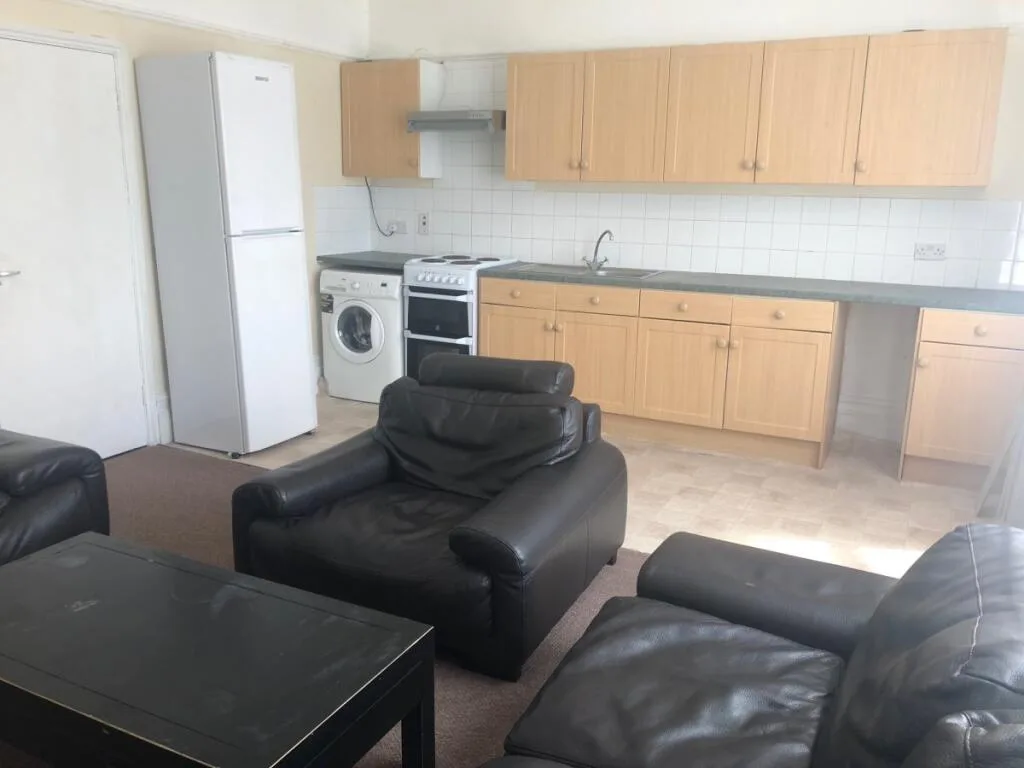 2 bedroom flat for rent