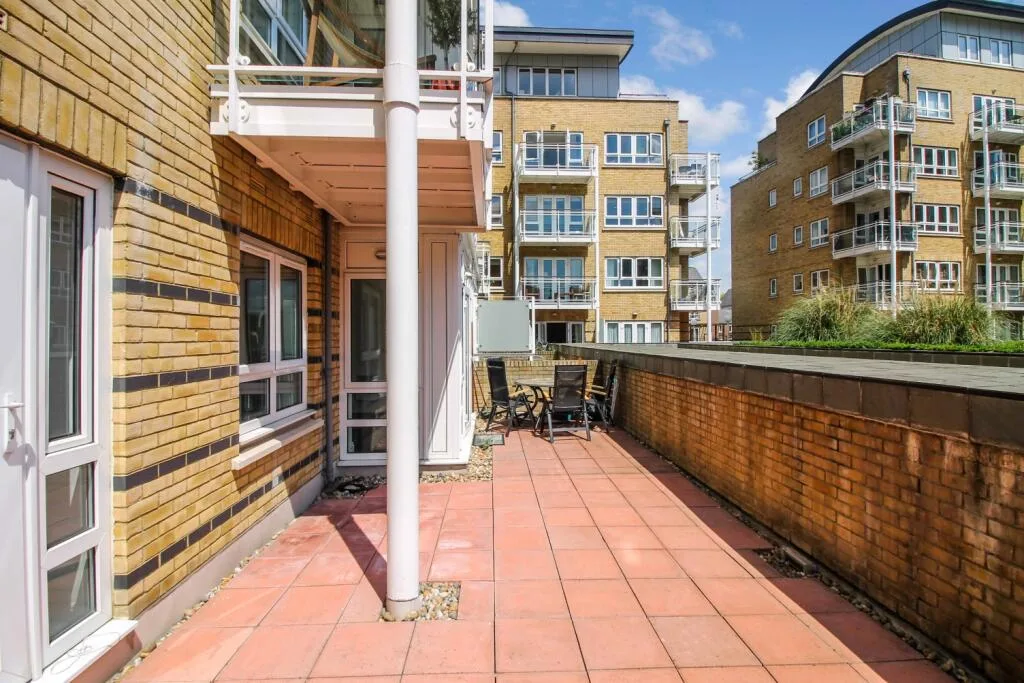 2 bedroom flat for rent