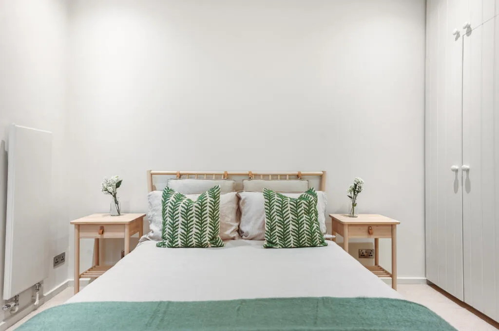 2 bedroom maisonette for rent