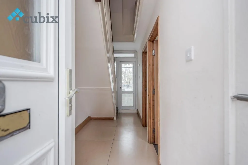 3 bedroom maisonette for rent